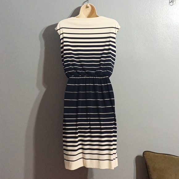 Lauren Ralph Lauren blue and white striped size 4 dress never worn - Picture 13 of 17